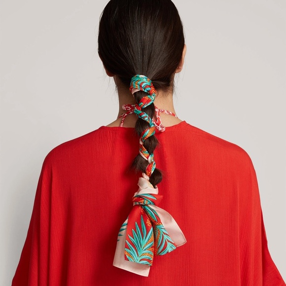 Echo Palm Silk Oblong Scarf - Picture 4 of 5